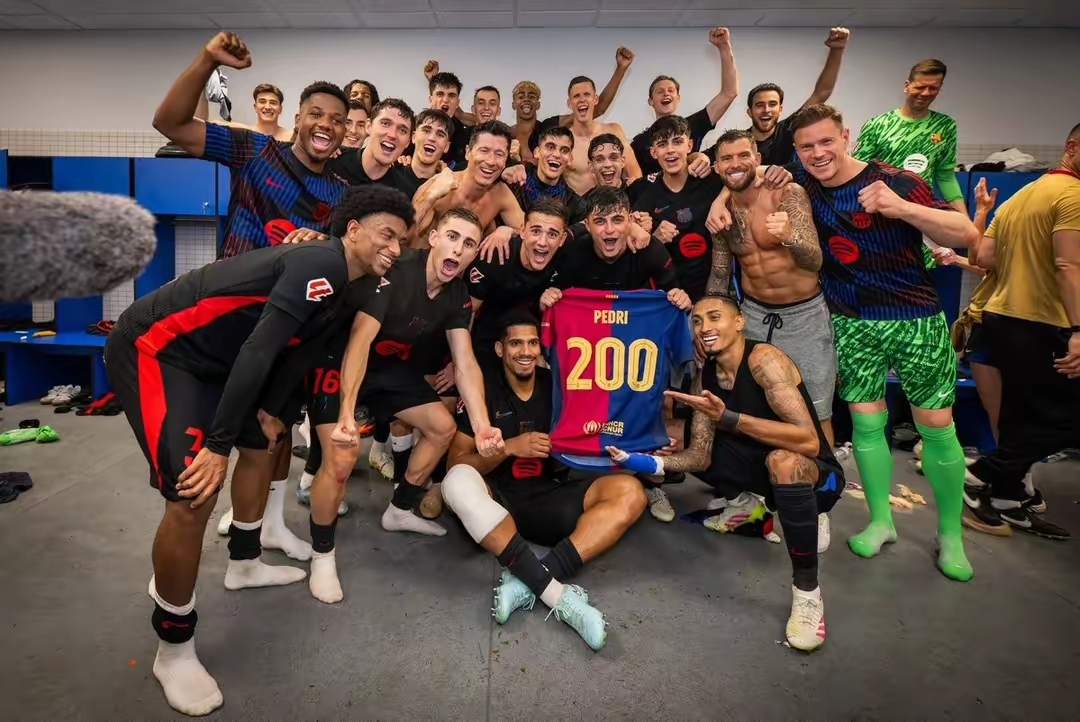 开云APP-赛地聚焦——全明星赛赛前热度飙升，门兴格拉德巴赫迎来里程碑，震撼外界，更衣室氛围转暖