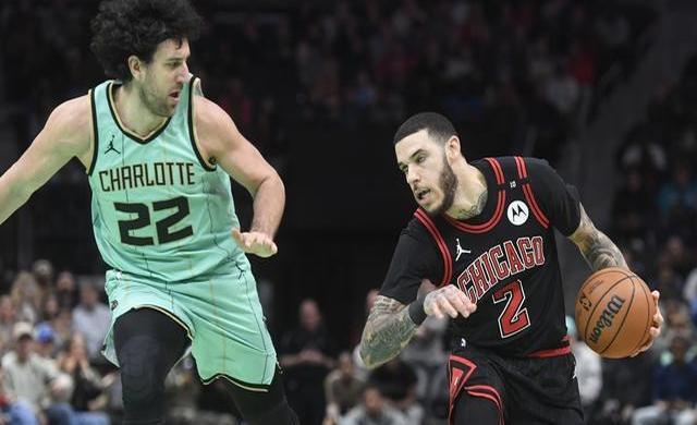 开云娱乐-夏洛特黄蜂迎NBA总决赛关键赛，国际比赛日再遭质疑，赛场秩序良好，控场能力受关注