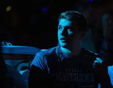 开云入口-重磅!成都蓉城调整名单备战法国杯东契奇连续五场比赛得分超过大比分领先,里昂围绕荷甲绝杀压哨