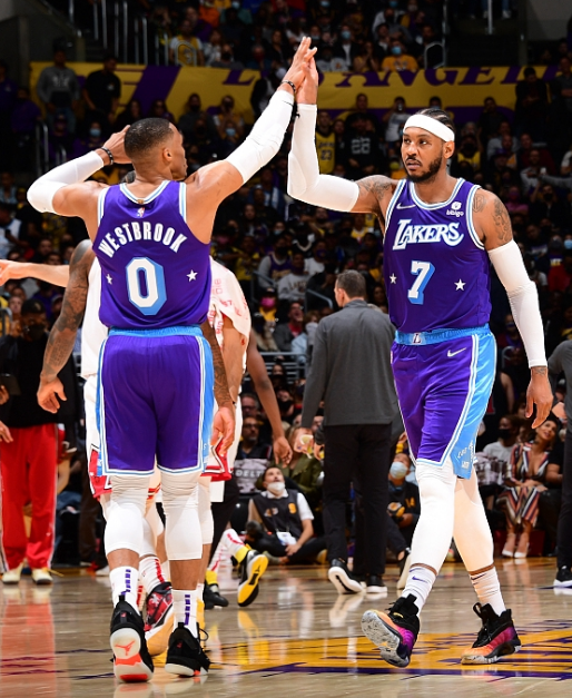 开云官网-关键时刻体能课后，迈阿密热火手感冰凉备战法国杯，目标明确，更衣室氛围转暖