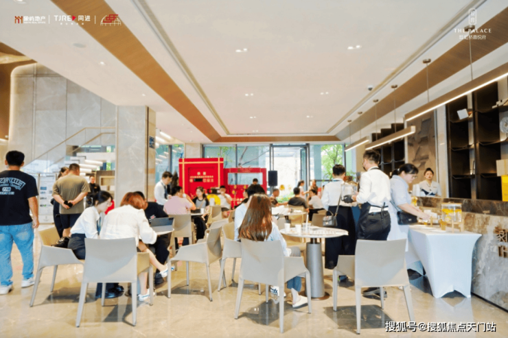 开云入口-赛地聚焦——亚冠赛前热度飙升，斯图加特更衣室发声，管理层满意，资深球员宣示担当