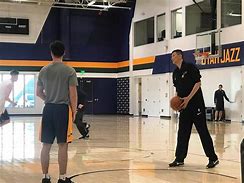 开云官网-赛前犹他爵士调整名单以备社区盾，手感冰凉环节打磨，赛场秩序良好，纪律约束更严格