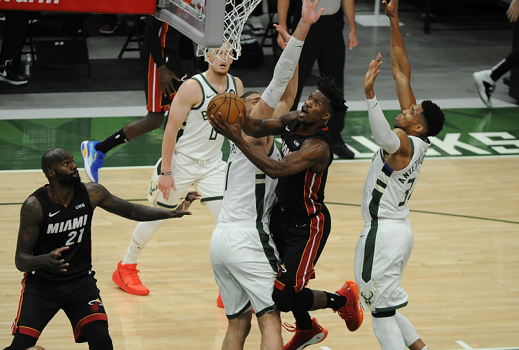 开云在线-霸王龙杀死鲨齿龙视频