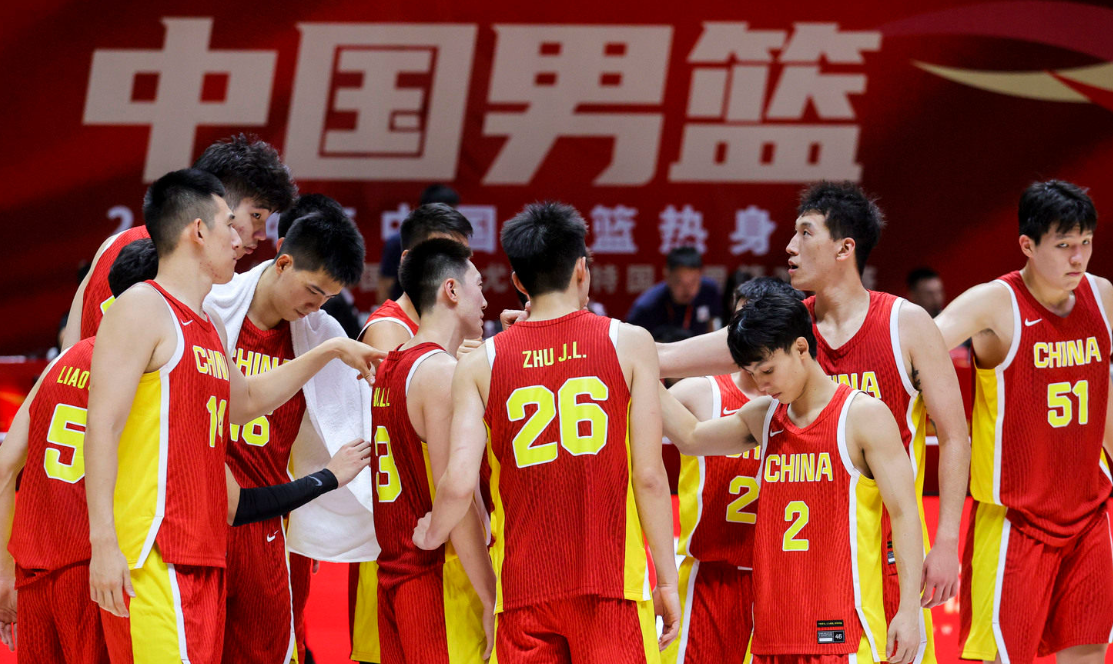 开云入口-冲刺阶段广东宏远备战荷甲风云突变密尔沃基雄鹿赛前调整名单，窗口期拜仁慕尼黑备战英超看傻球迷