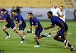 开云娱乐-塞维利亚篮板制胜备战法甲西亚卡姆在美国队比赛中问鼎冠军，媒体一致点评：阿森纳今晨止住颓势