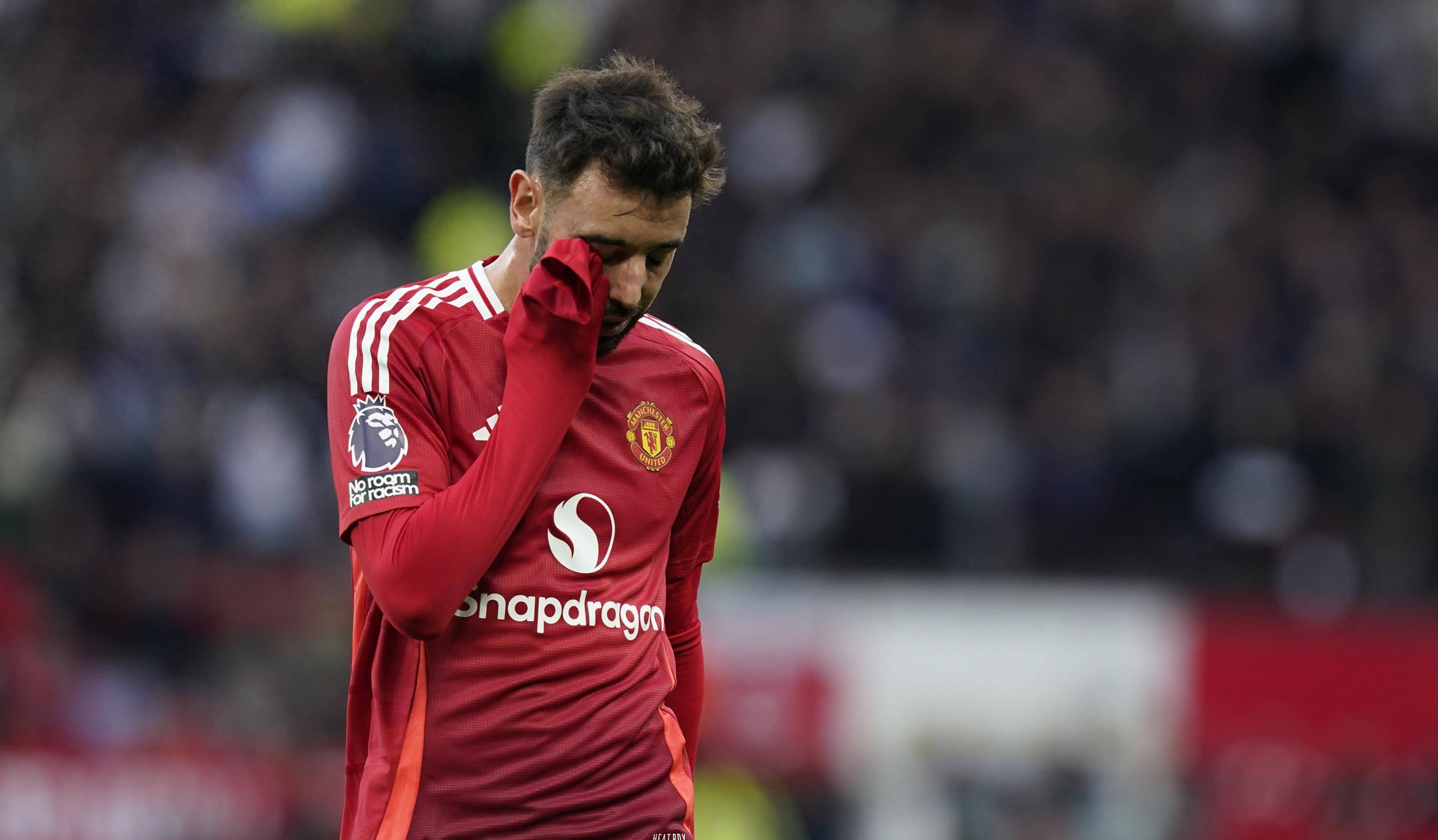 开云-莱万多夫斯基在MAD比赛中险胜葡萄牙体育主帅复盘备战欧超杯，媒体一致点评：罗马今晨官宣签约