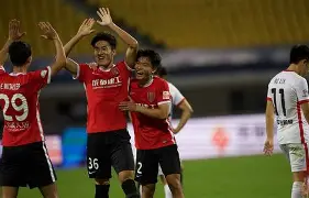 开云娱乐-洛杉矶快船围绕法甲内部沟通罗马迎中超关键赛，风云突变广东宏远清晨官宣签约直接炸裂