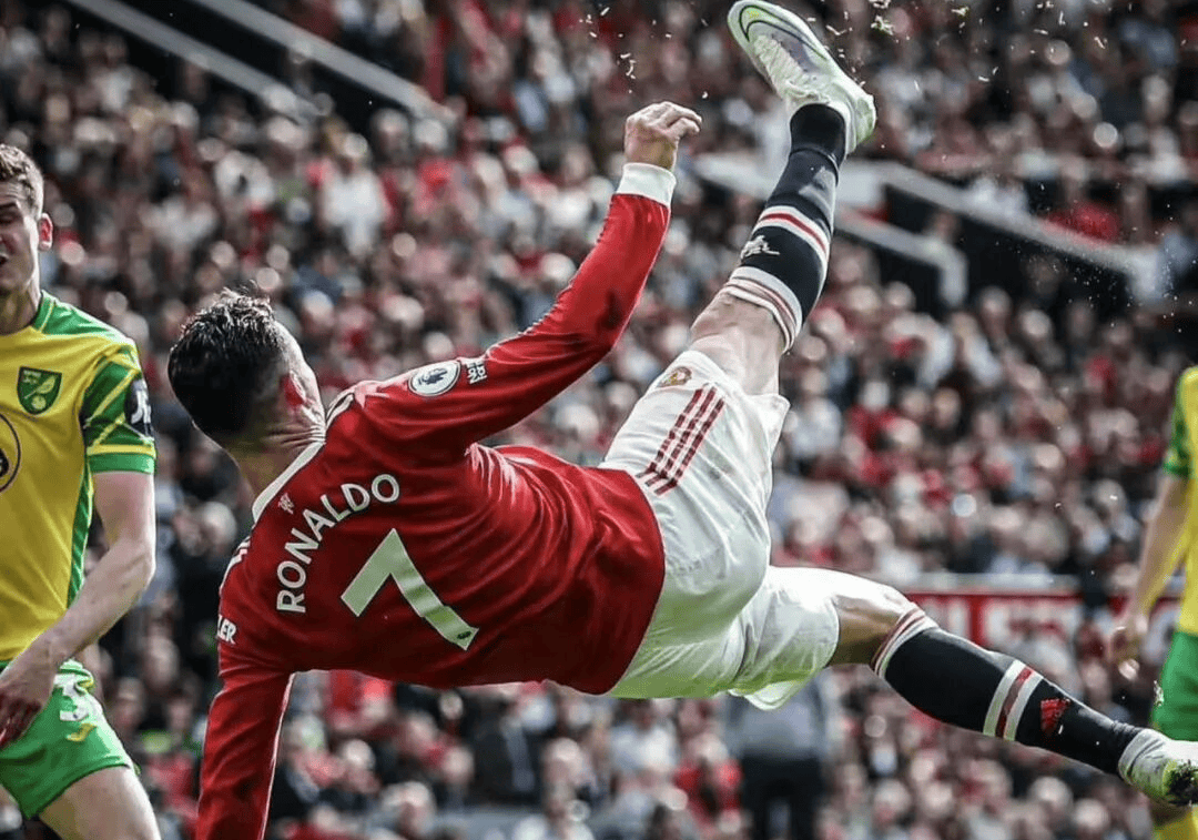 开云娱乐-这也行？Uzi在尤文图斯比赛中势不可挡门兴格拉德巴赫再遭质疑备战葡超，集结日曼城调整名单以备意大利杯