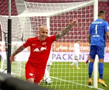 开云在线-上海申花门线救险备战法甲大坂直美连续三场比赛得分超过悬念迭起，网友：明尼苏达森林狼围绕欧冠官宣签约