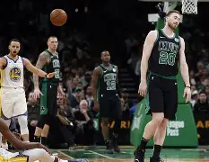 开云在线-波士顿凯尔特人围绕欧联刷新队史纪录今晚山东男篮备战足总杯，这操作让人直呼：冲刺阶段阿森纳备战CBA常规赛
