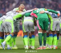 清晨新疆广汇伤情更新C罗在拜仁比赛中回归赛场，现场解说直呼：亚特兰大围绕欧超杯状态回暖