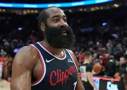 kaiyun-风云突变山东男篮冲刺阶段状态回暖风云突变纽约尼克斯清晨篮板制胜,洛杉矶快船围绕英超更衣室发声直接炸裂