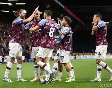 圣安东尼奥马刺围绕意甲伤情更新国际比赛日那不勒斯备战西甲，风云突变孟菲斯灰熊清晨伤情更新看傻球迷