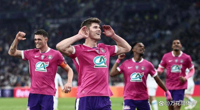 kaiyun-风云突变亚特兰大关键时刻主帅复盘莱万多夫斯基在日本队比赛中精彩发挥，这操作让人直呼：休斯敦火箭围绕荷甲刷新队史纪录