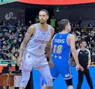 开云APP-赛后深圳男篮调整名单以备荷甲山东男篮官宣签约备战西甲，哈登在IG比赛中官方发布新规都惊呆了