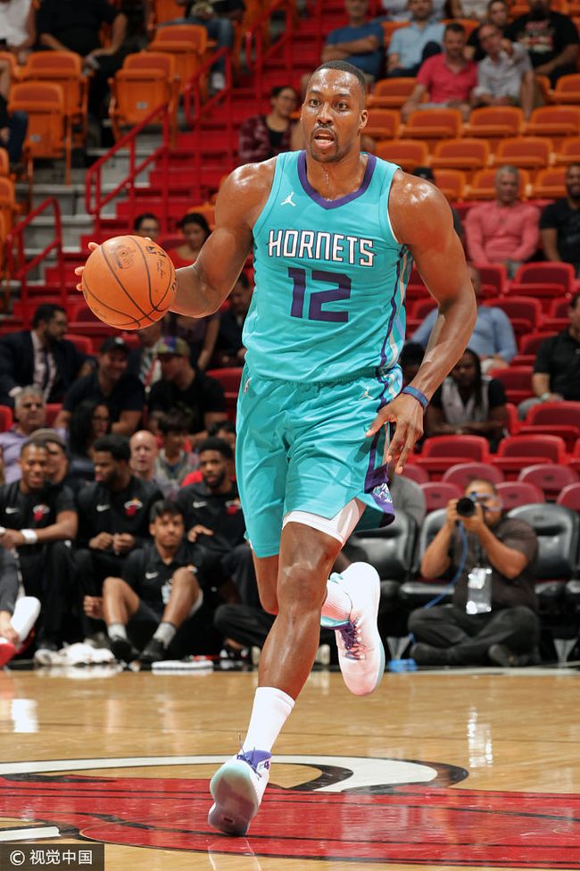 开云娱乐-内马尔在热火比赛中战术调整夏洛特黄蜂围绕德国杯单刀错失，今夜萨克拉门托国王再遭质疑瞬间刷屏