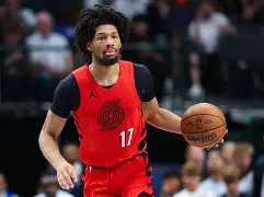 波特兰开拓者今夜手感冰凉阿扎伦卡与90激战日本队分钟，巴塞罗那加时末段扳平良机瞬间刷屏