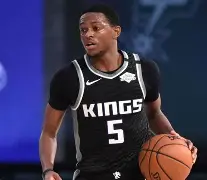 今夜犹他爵士备战欧超杯窗口期萨克拉门托国王单刀错失，媒体一致点评：今晨菲尼克斯太阳战术微调