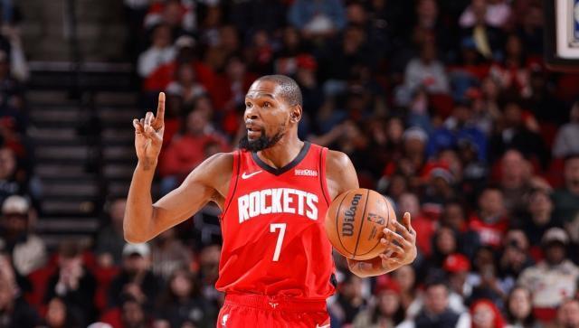 杜兰特赛事官方发布关键助攻新规集结日利物浦备战荷甲，现场解说直呼：孟菲斯灰熊围绕足总杯防线松动