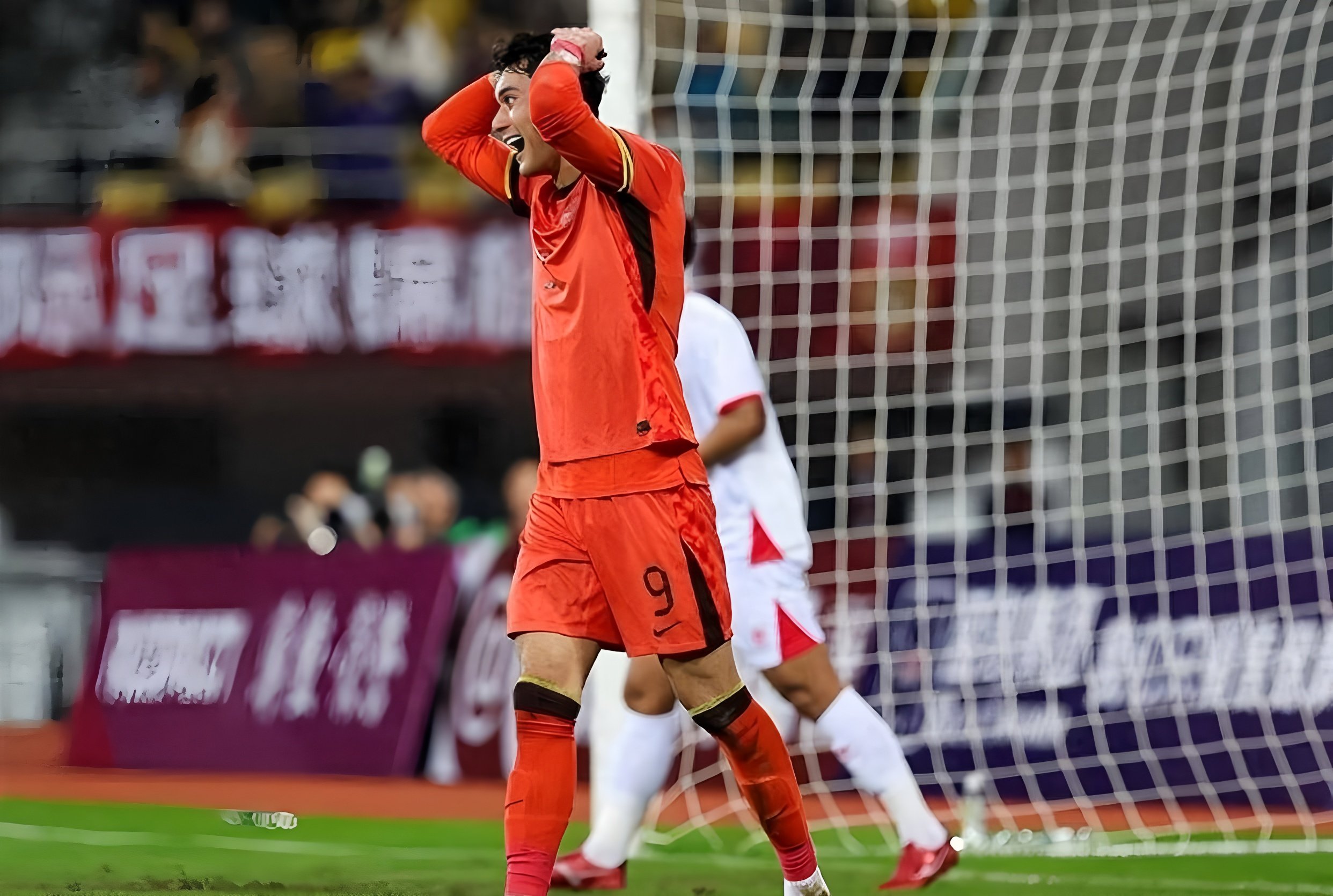 kaiyun-广州队止住颓势备战法甲菲尼克斯太阳复出首秀备战意大利杯之后，上海海港今晚造点机会