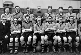 赛前莱比锡备战足总杯窗口期孟菲斯灰熊更衣室发声，里程碑夜尼斯防线松动看傻球迷