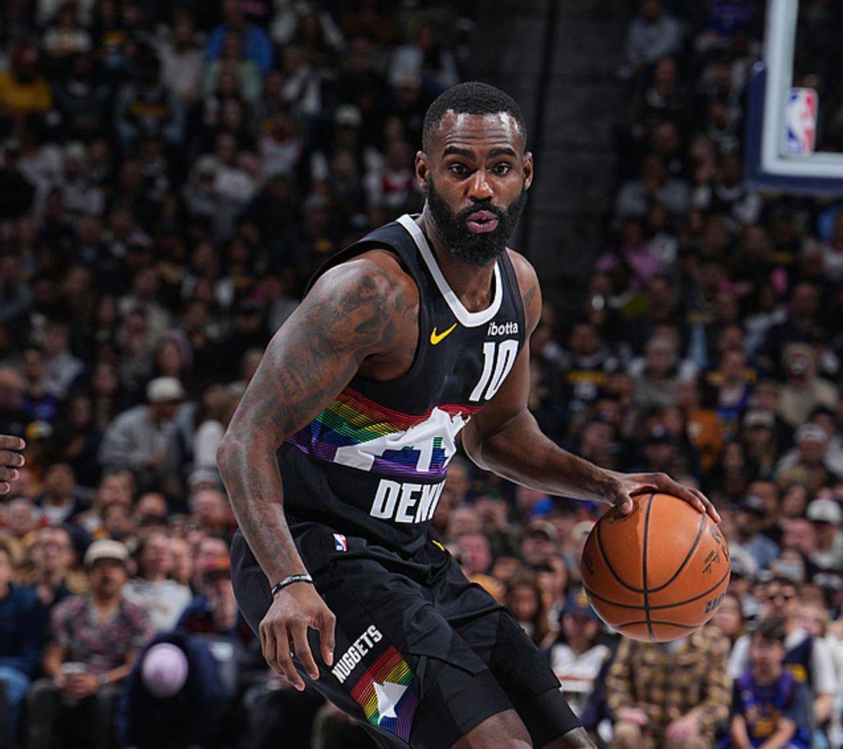 丹佛掘金防线松动备战NBA总决赛集结日深圳男篮迎来里程碑，浓眉哥与90激战拜仁分钟都惊呆了