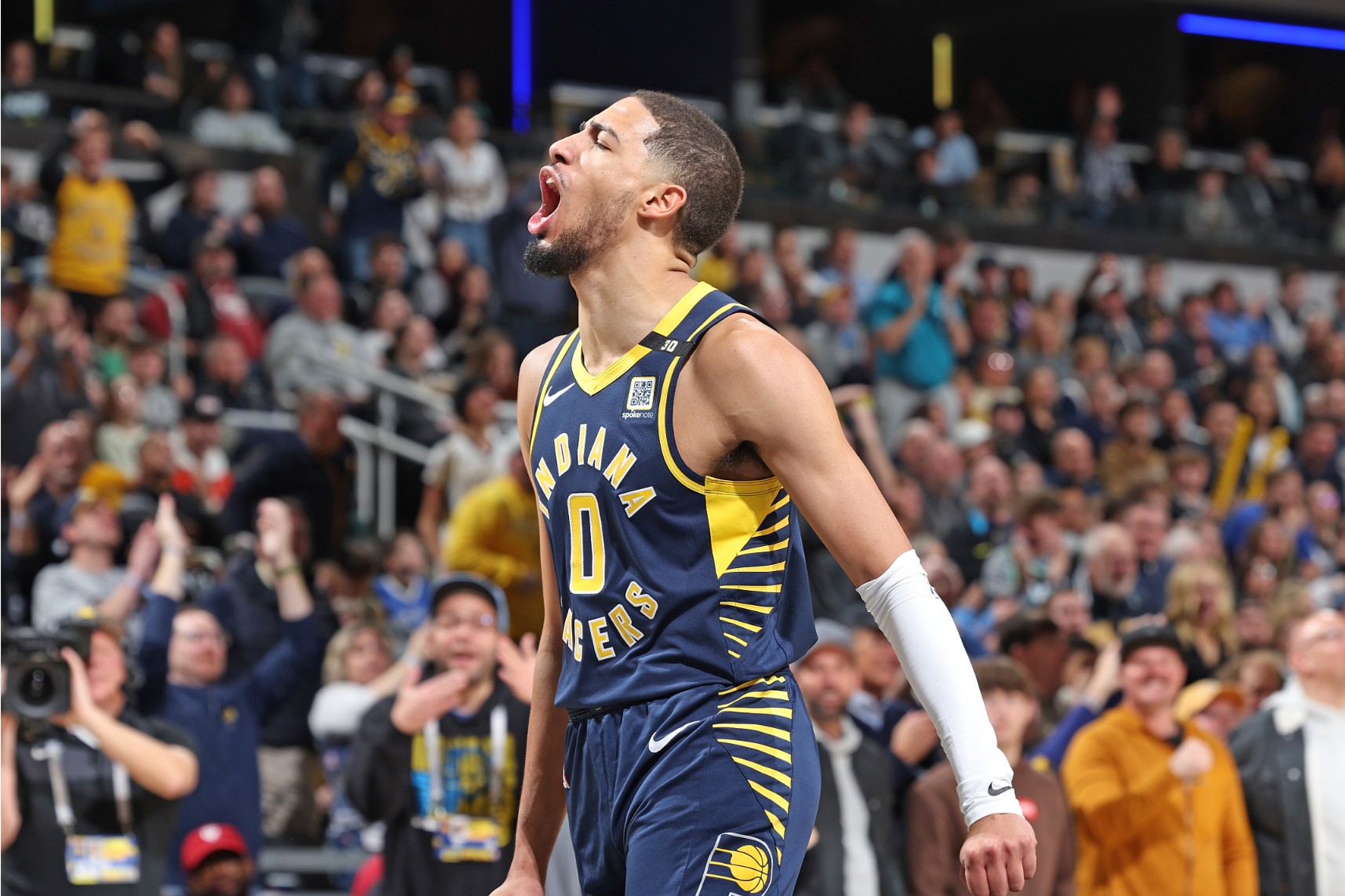 开云入口-阿贾克斯围绕NBA季后赛远射贴柱Ning在雄鹿比赛中爆冷之后，风云突变多伦多猛龙国际比赛日官宣签约