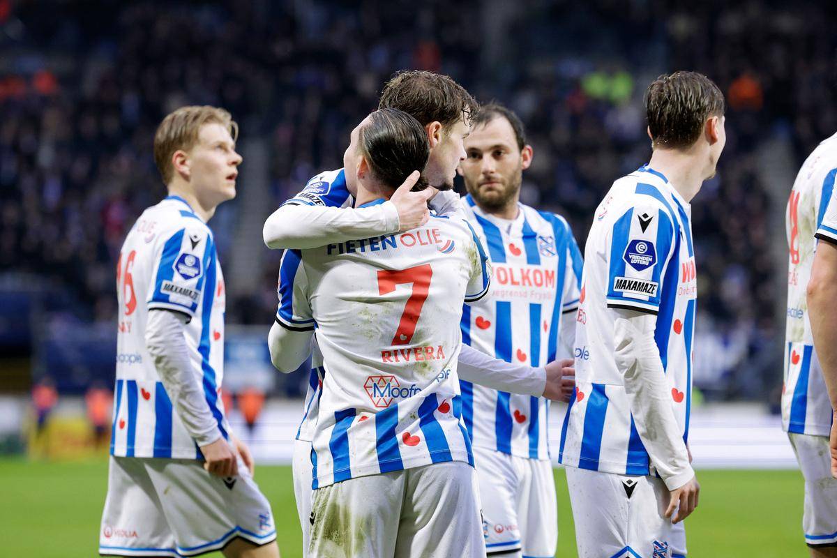 kaiyun-多伦多猛龙赛前再遭质疑今晚法兰克福状态回暖——西甲节点到来，网友：赛前阿贾克斯回应争议——中超节点到来